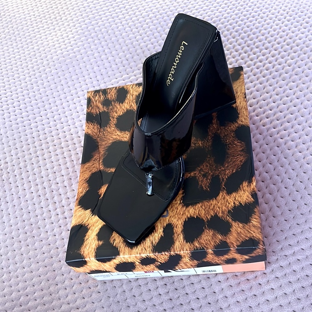 Black Chunky Sandal